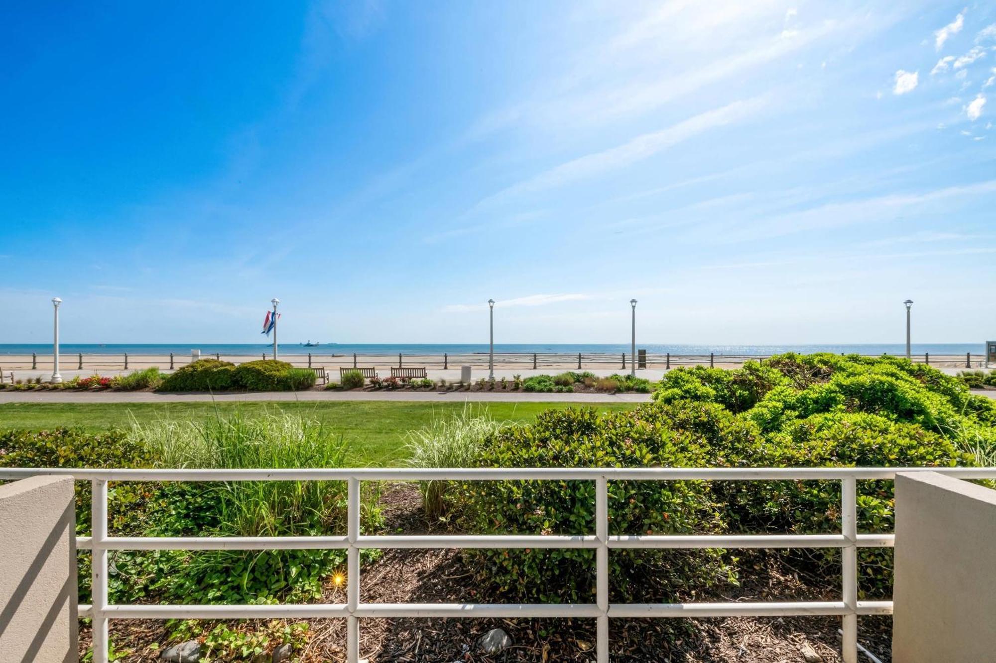 Country Inn & Suites By Radisson, Virginia Beach Oceanfront , Va Bagian luar foto